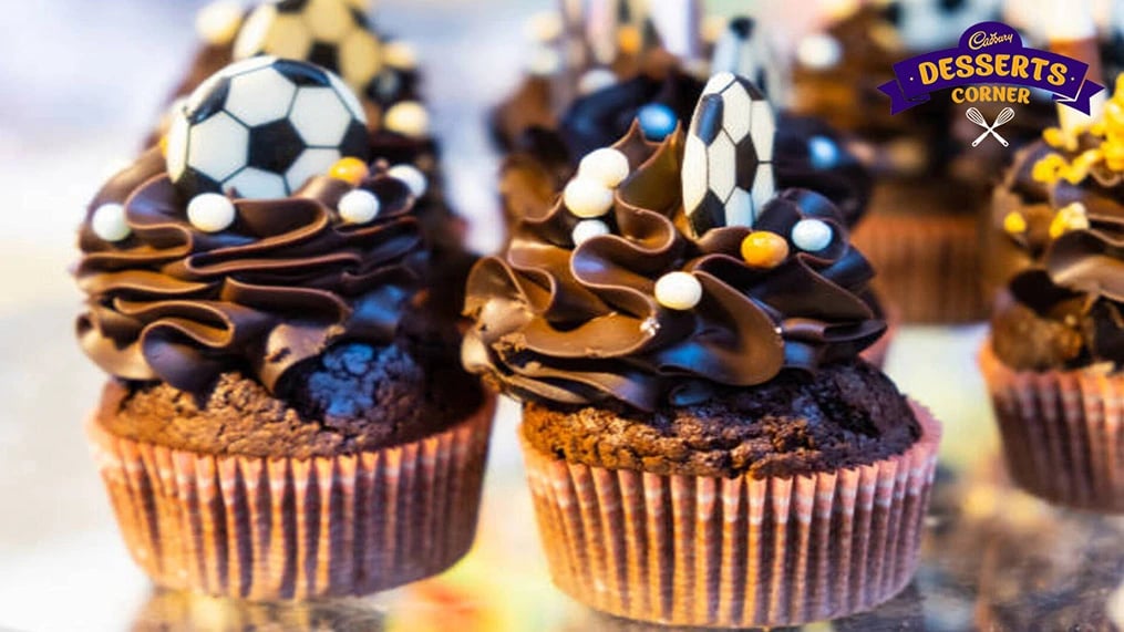 football-cupcakes