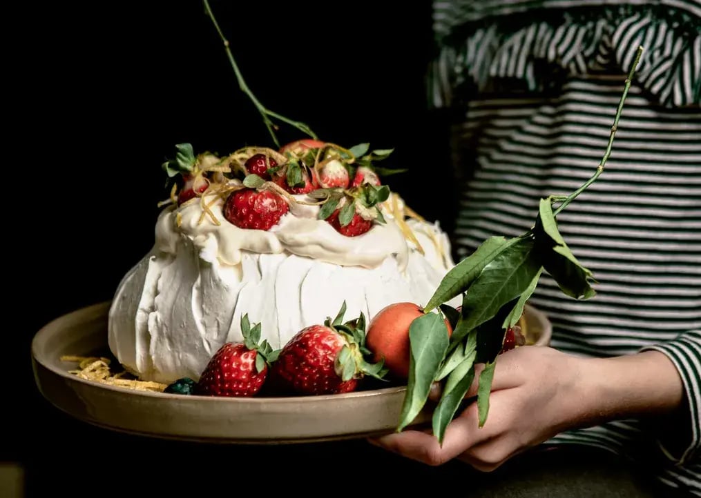 Australian Pavlova Cake