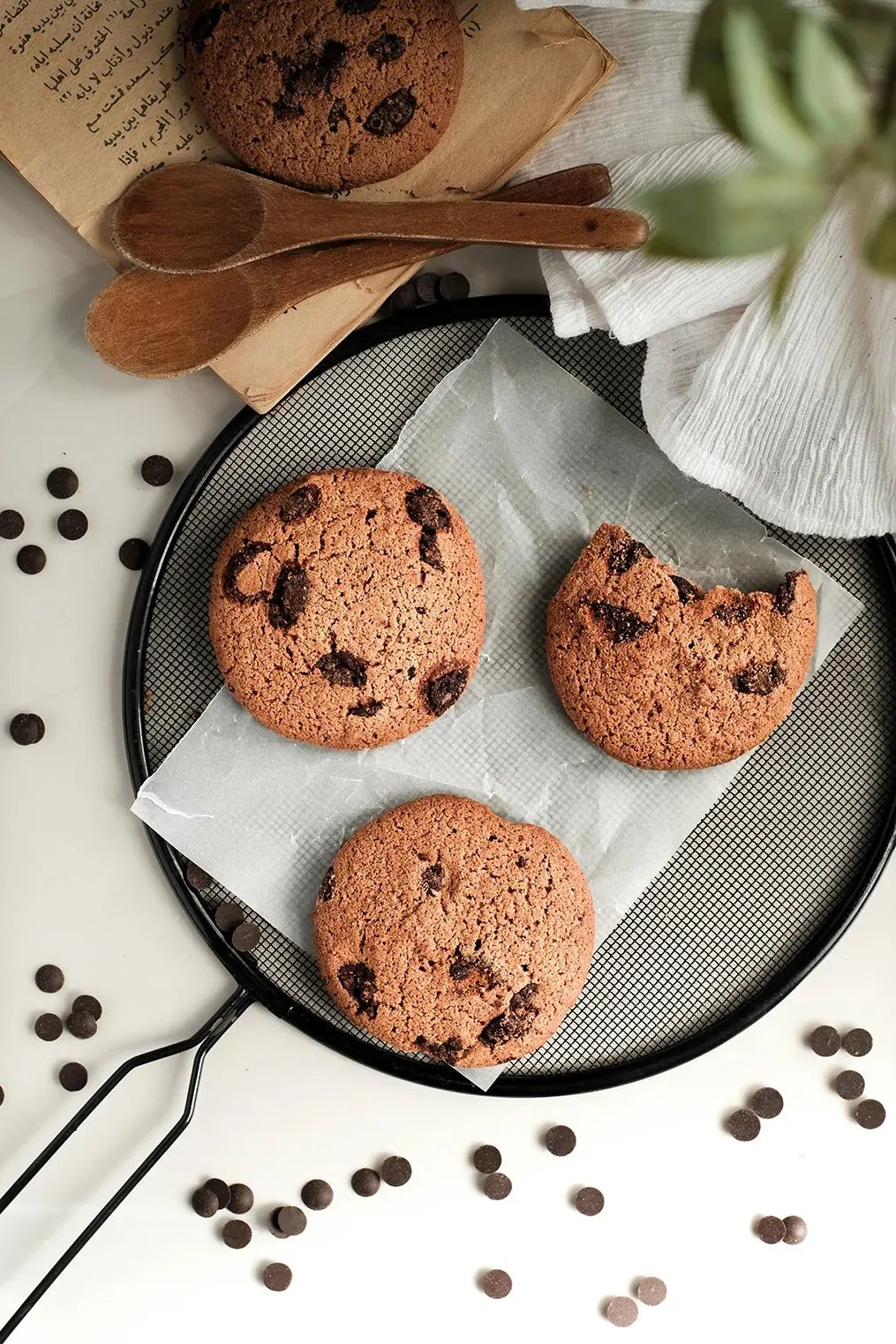 beetroot-and-chocolate-cookies