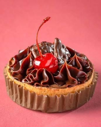 Boozy Desserts Ideas: Quick Sweet Recipes For Chocolate Bourbon Tart, Pina Colada Pudding, And Spiked Eton Mess