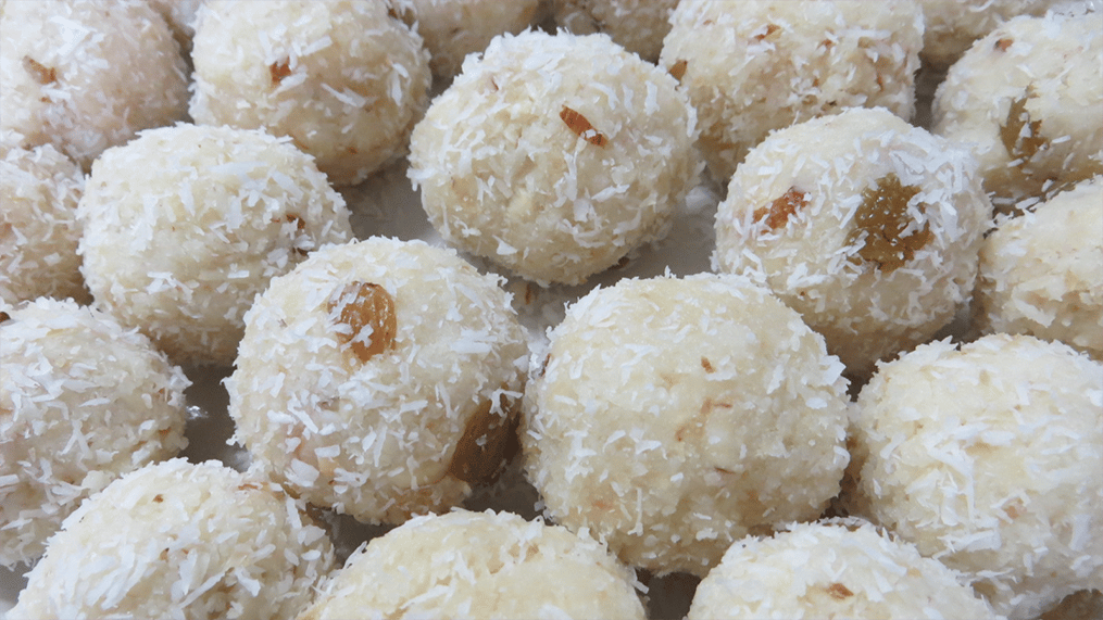 coconut-laddoo