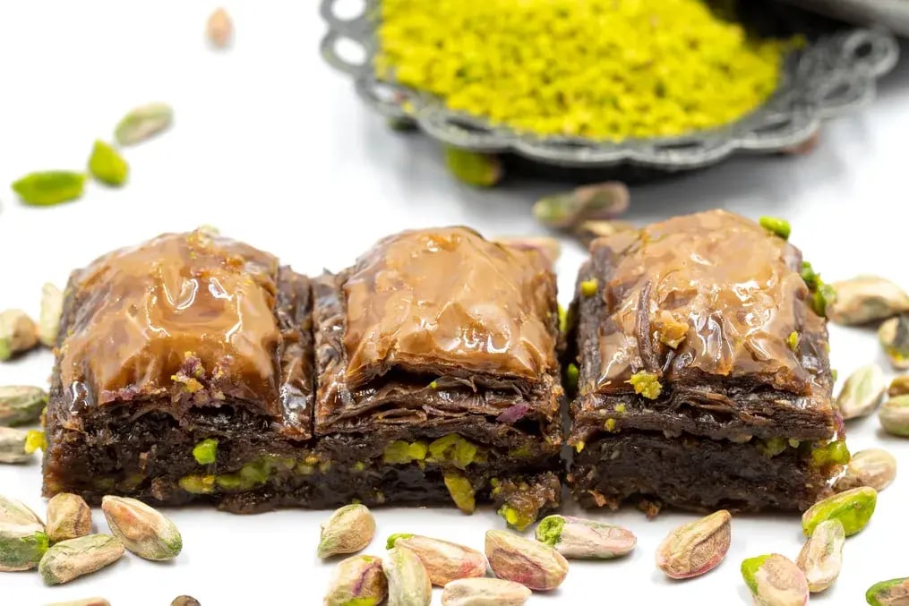 Chocolate Baklava Bites