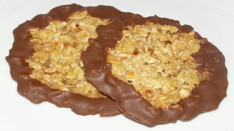 Cookies starting with the letter F - Finskapinner, Flour Kurabiye, and Florentine Biscuits