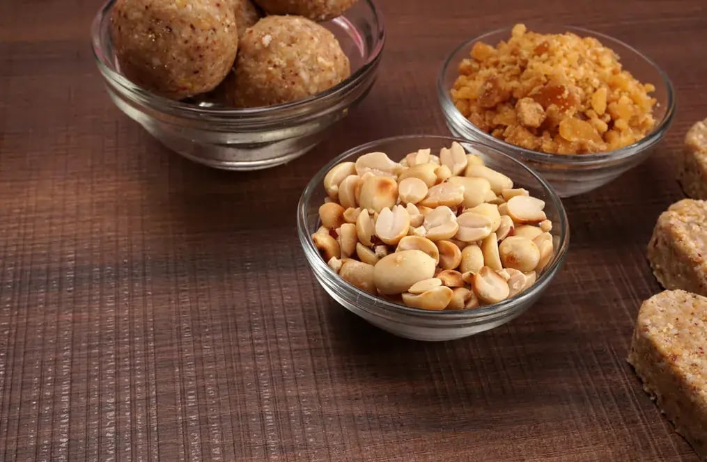 Dates &amp; Nuts Ladoo: A Nutritious &amp; Festive Sweet for Eid - Peanuts