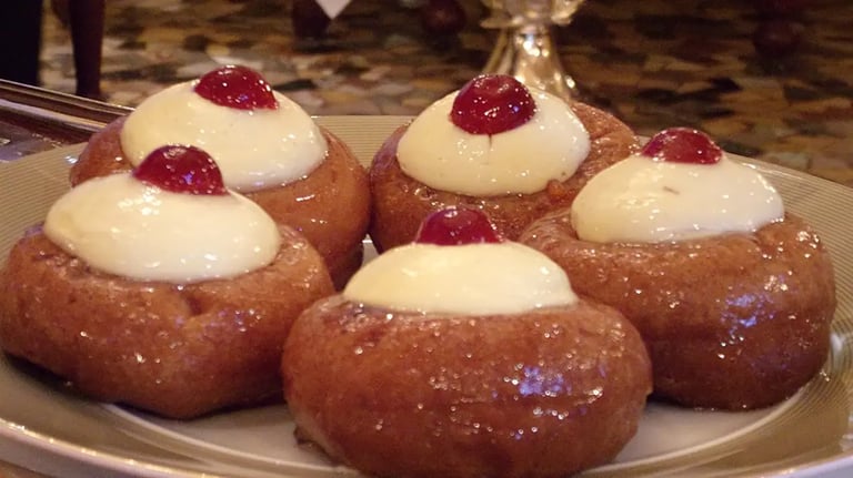 Do you know what baba au rhum is? Know more about this French dessert recipe easy to make