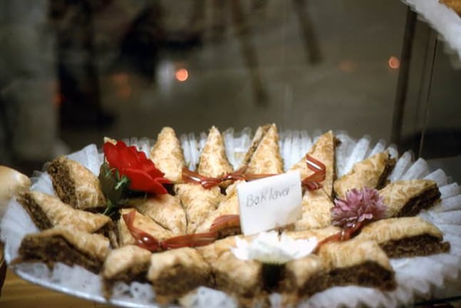 Familiar Middle Eastern desserts Made With phyllo pastry That touch Greek Shores