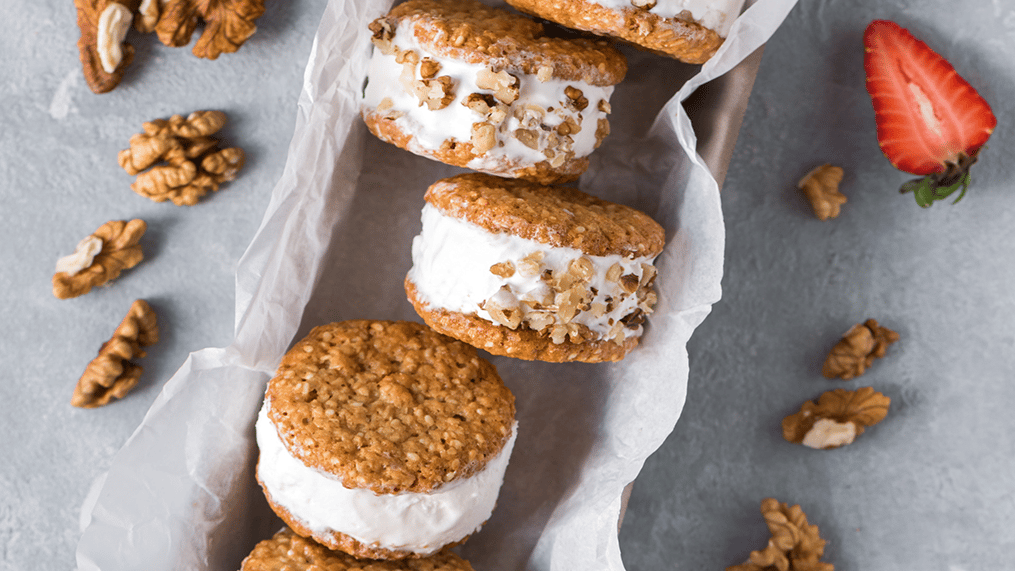 oatmeal-cream-pie