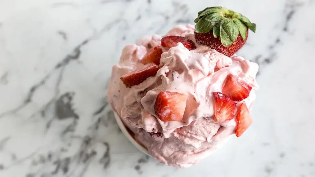 basil-strawberry-ice-cream