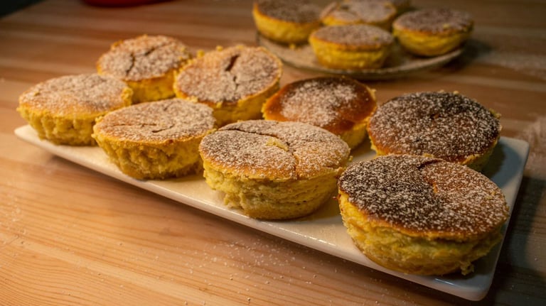 Got a muffin tin? Here are some recipes of miniaturized american desserts for you to try