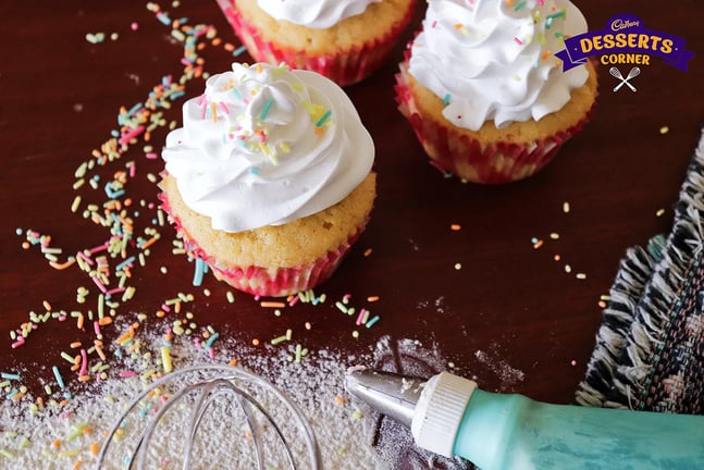 Here are Our Favorite DIY Dessert Goodie Bags to Give Guests at Your 2024 NYE Bash