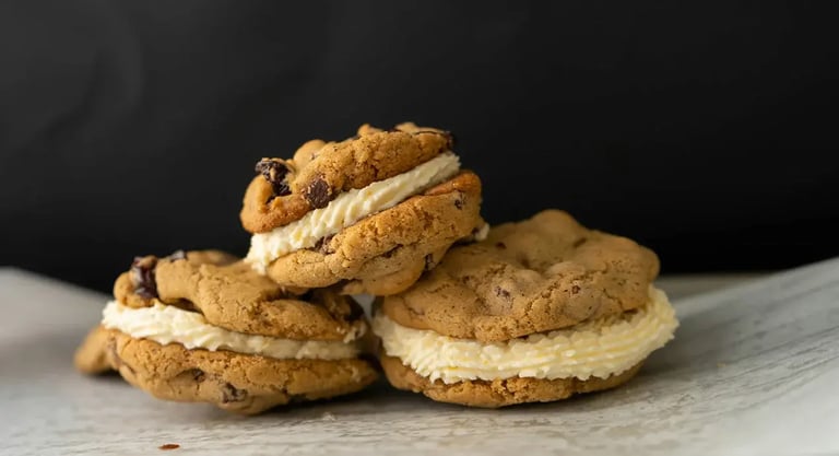 Here’s how to celebrate husband birthday differently: make Homemade Chocolate, Strawberry and Ice-Creamy Sandwich Cookies