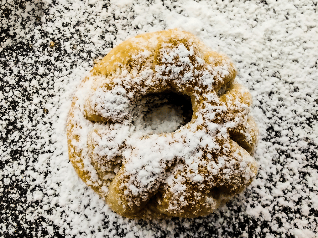 most-delicious-dessert-recipes-series-maamoul-are-delicious-butter-cookies-with-a-date-filling-ma’amoul-4