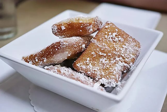 Most Delicious Dessert Recipes Featuring Fried Dough Dishes from Around the World: Flatbreads, Pastries, and Knotted Dough