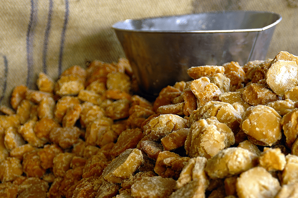 raw-jaggery