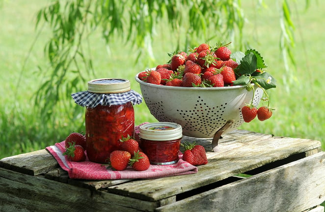 The most delicious dessert recipes Using Strawberry Jam that are easy to make