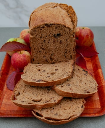 The Most Delish Dessert Recipe To Make The Perfect Apple Pie Bread