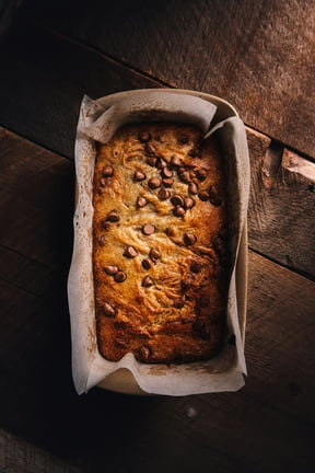 This Is Your Sign To Make The Most Cake Dessert-Like Delectable Banana Bread