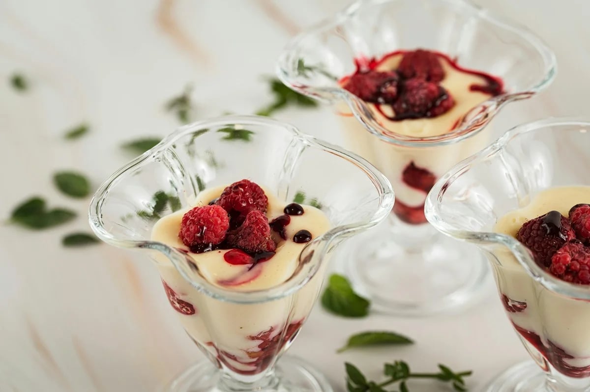 raspberry-bavarian-cream