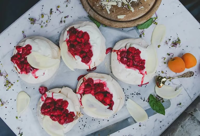 white-chocolate-covered-strawberries