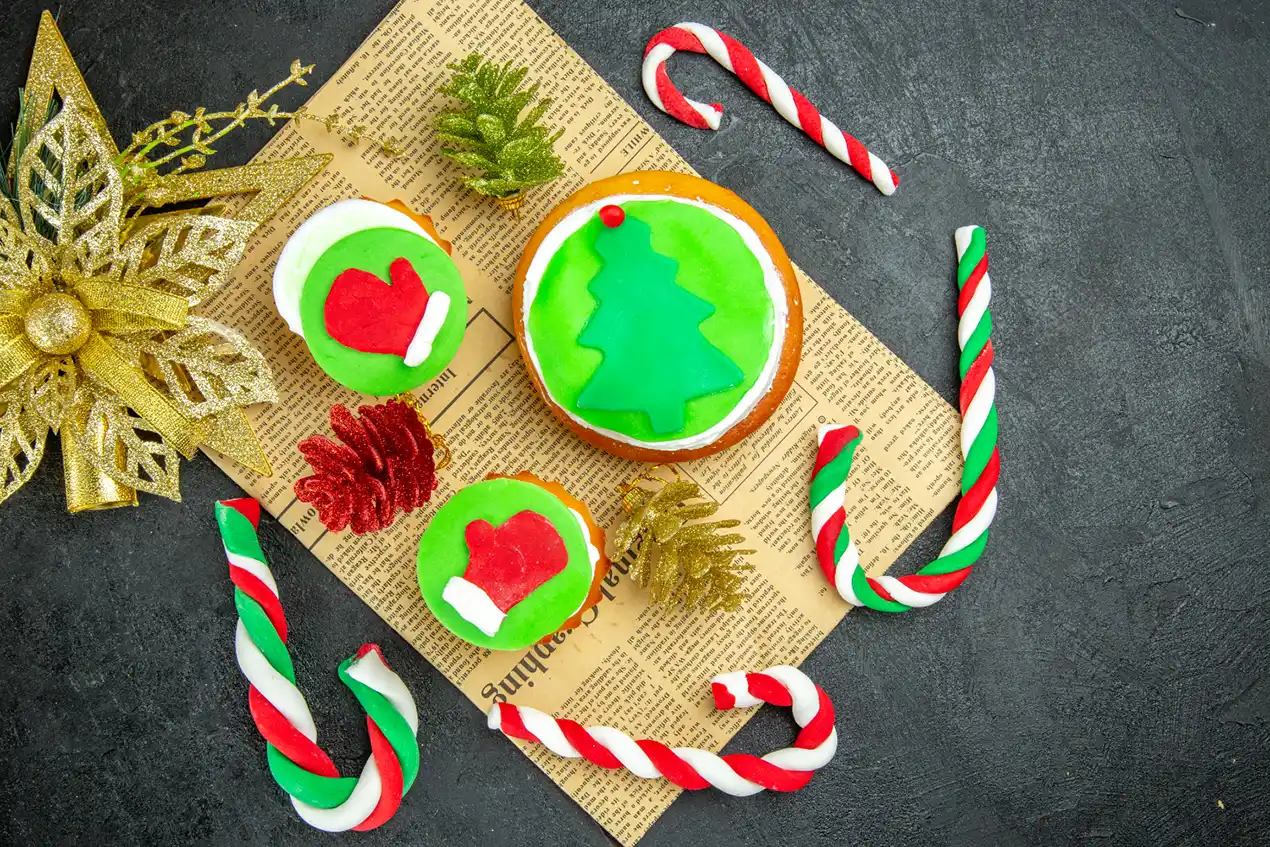 5-Minute Candy Cane Treats for Effortless Christmas Weekend Gatherings