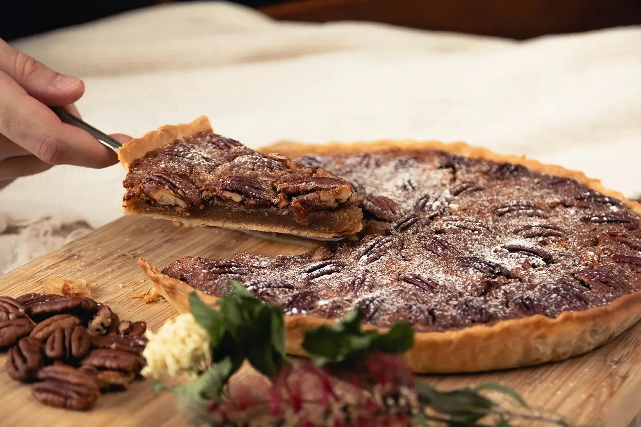 Best Autumn Dessert Recipes: Top Treats Like Pecan Pie and Caramel Brownies