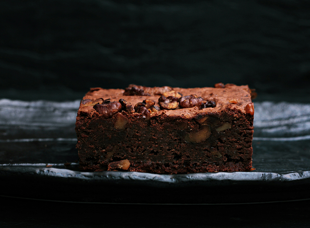 Celebrate These Non-Chocolate Butterscotch Brownies aka Blondies by Baking Your Own Batch