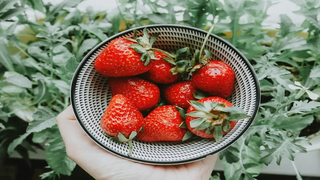 How to Incorporate Strawberries into Classic Indian Desserts