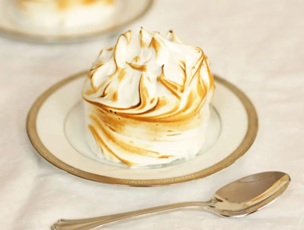 Irresistible Baked Alaska Soufflés For A Decadent Treat