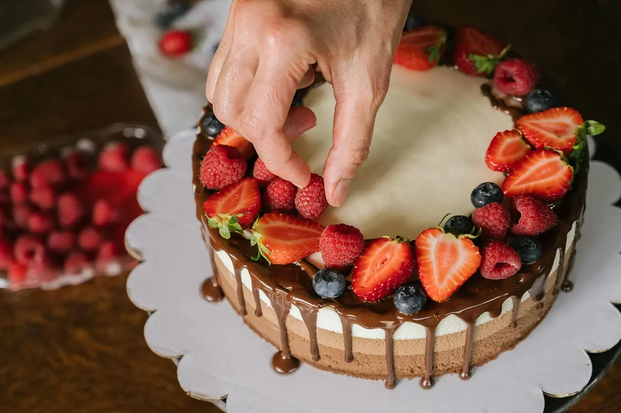 Learn How to Make These Sweet and Tart Berry Cakes for a Perfect Evening Soiree