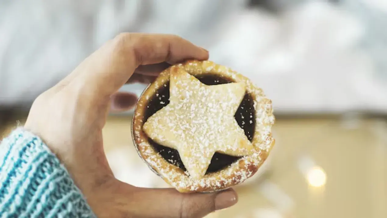 Mince Pies Made Easy: Hacks For Creating This English Christmas Favorite At Home