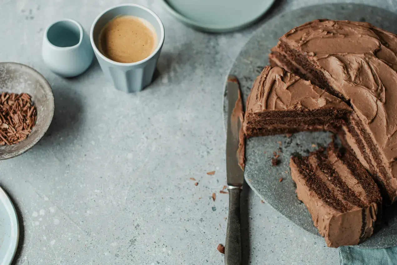 Moist Cocoa Coffee Cake Recipe for a Perfect Blend of Cocoa and Coffee Flavors