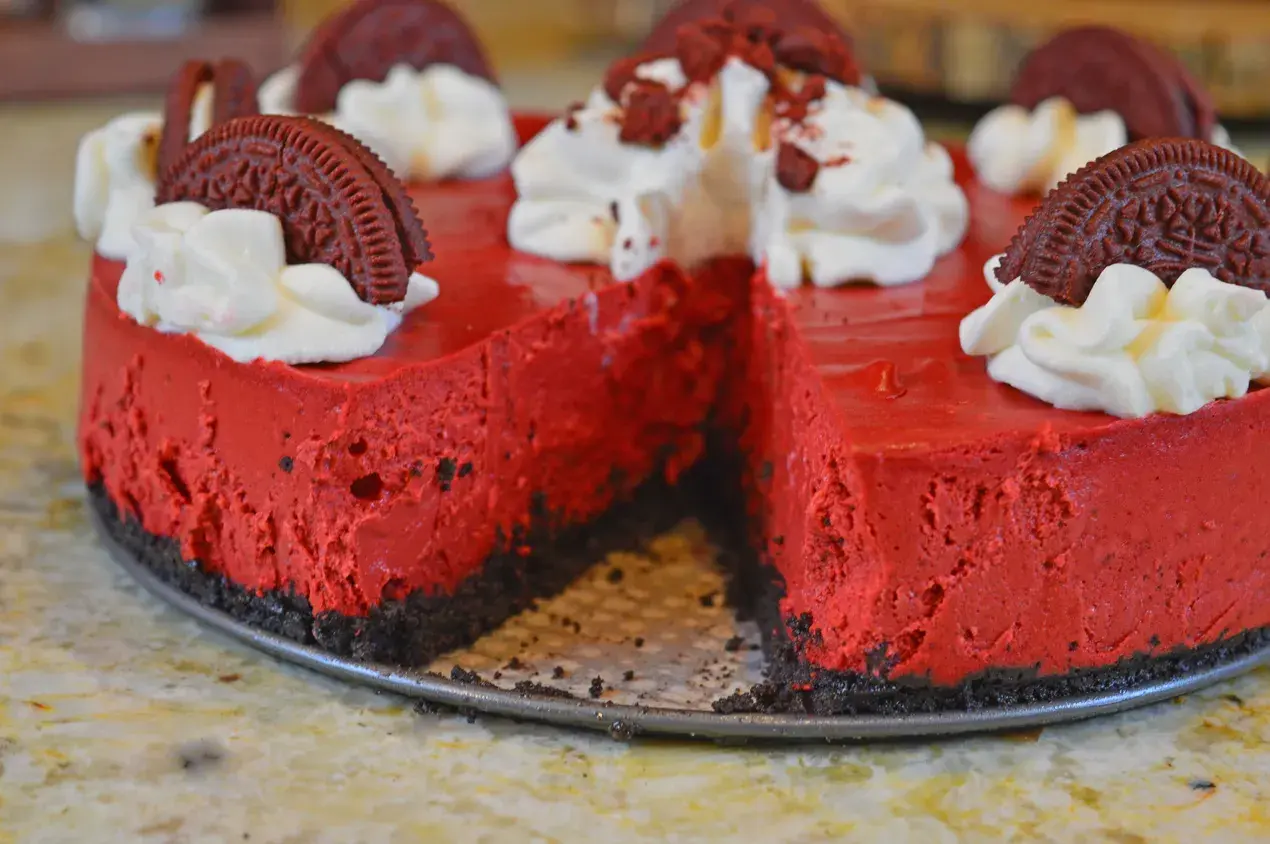 Red Velvet Oreo Cake Recipe for a Showstopping Eid Treat