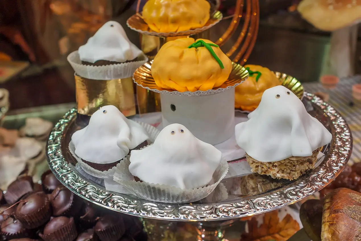 Spooky Halloween Desserts for the best of good and evil ghosts