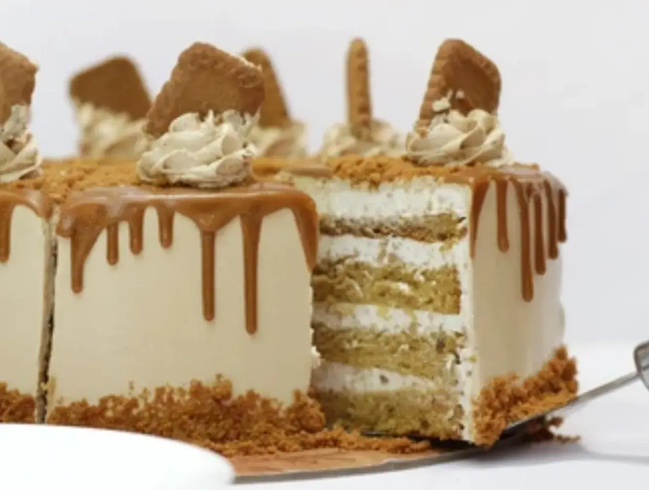 The Ultimate Guide to Biscoff Cake Toppings and Fillings