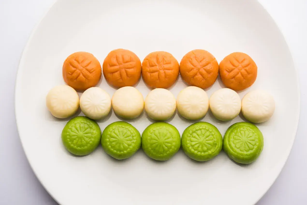 Ways to Make Republic Day Desserts with Natural Food Colors